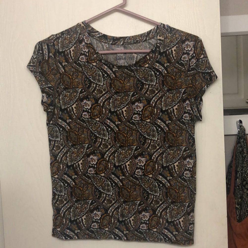 Patterned short sleeve shirt